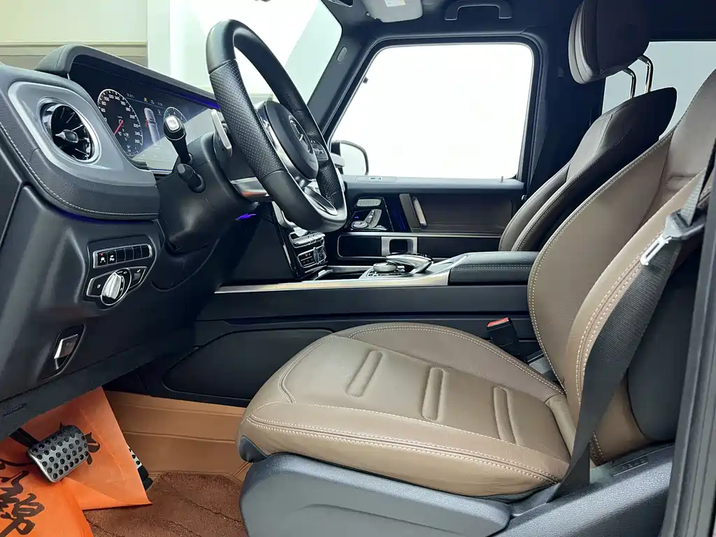 Mercedes-Benz G-Class 2023 — фото 11