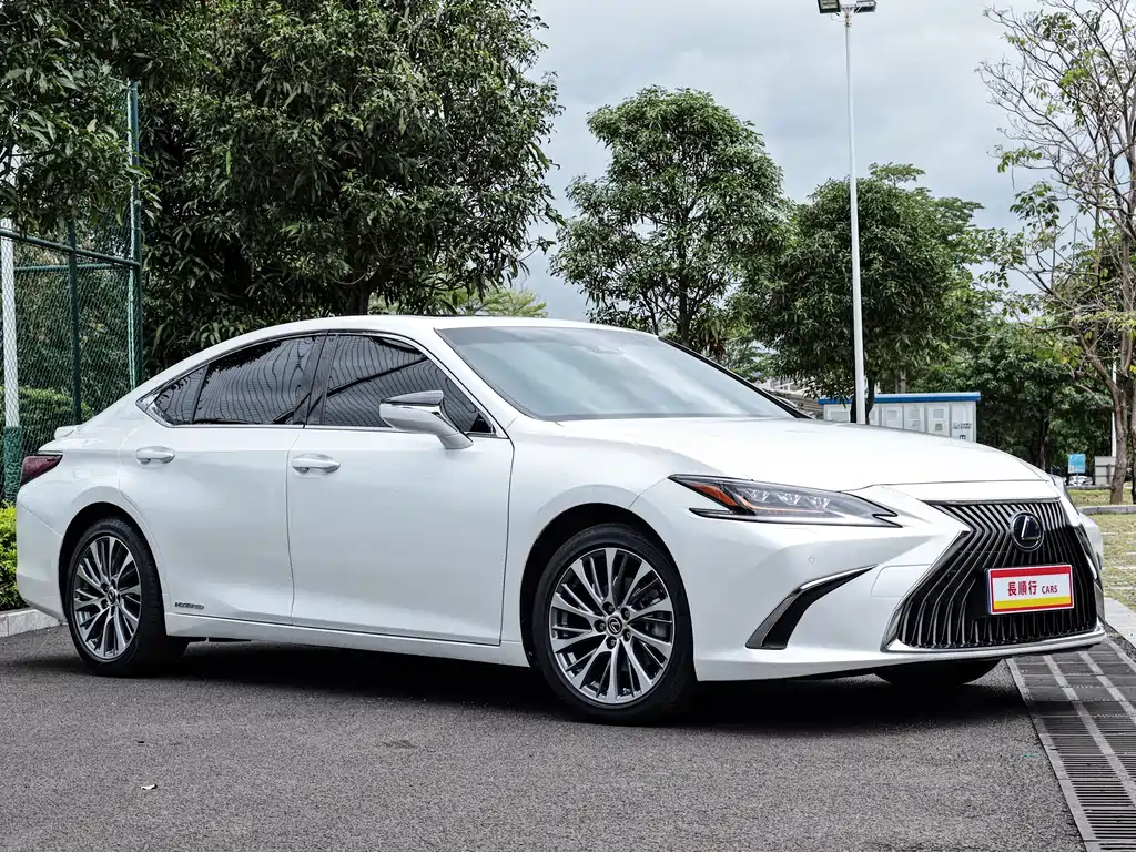 Lexus ES 2021 — фото 7