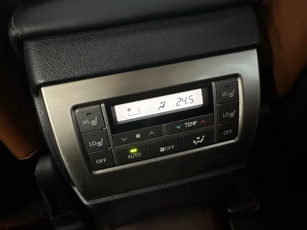Lexus GX 2013 — фото 18