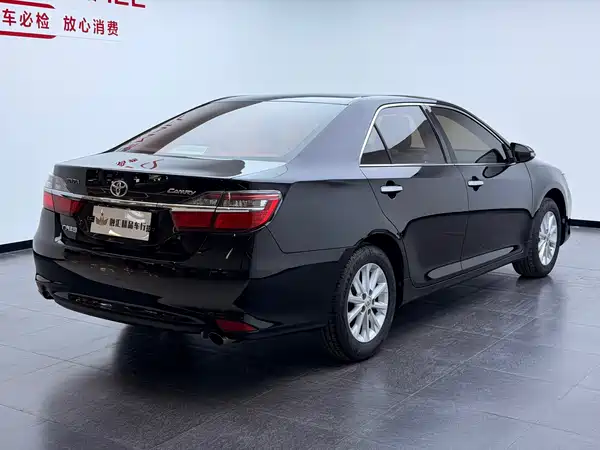 Toyota Camry 2015