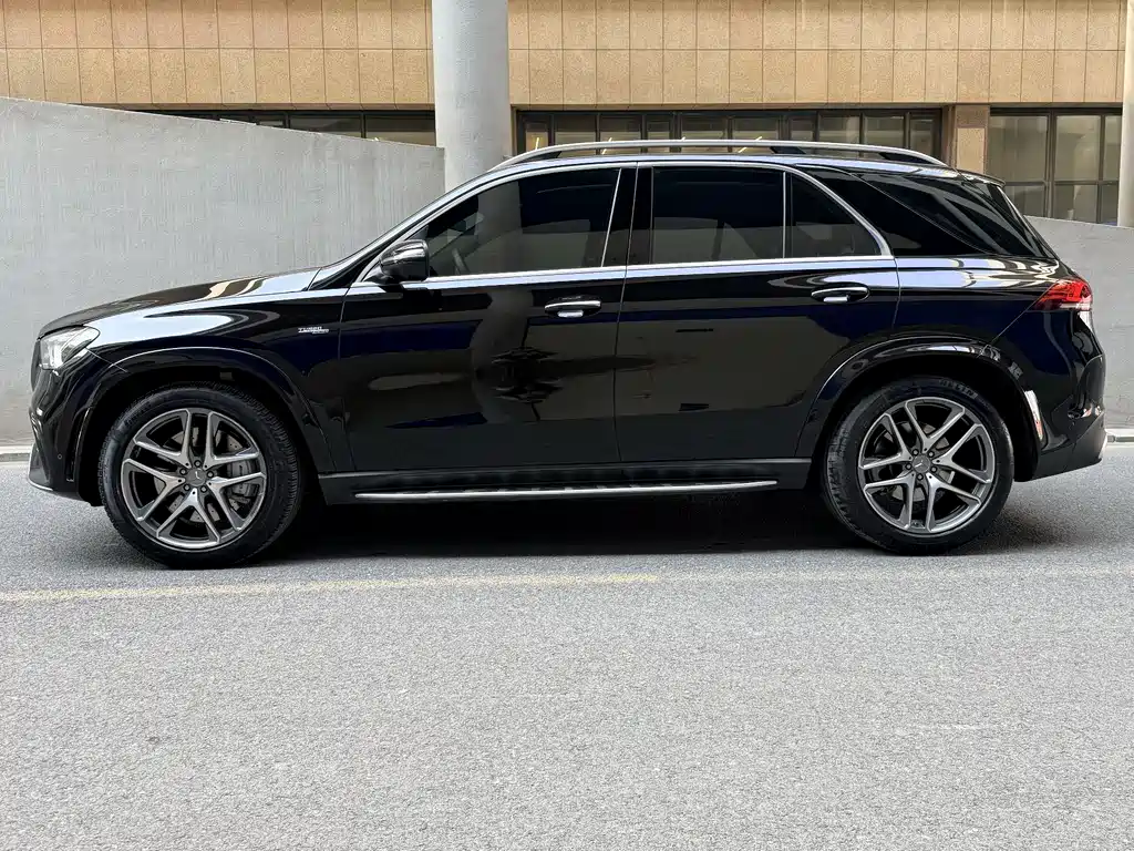 Mercedes-Benz GLE AMG 2023 — фото 3