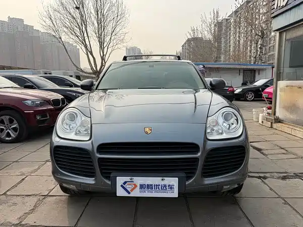 Porsche Cayenne 2005