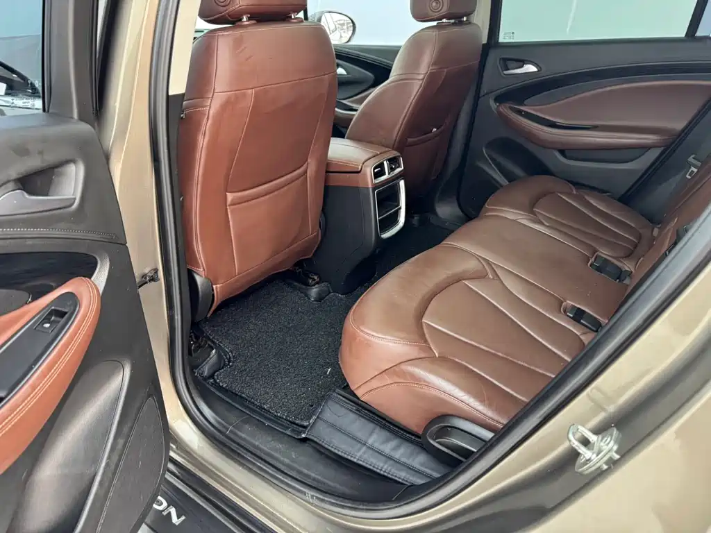 Buick Envision Plus 2018 — фото 9