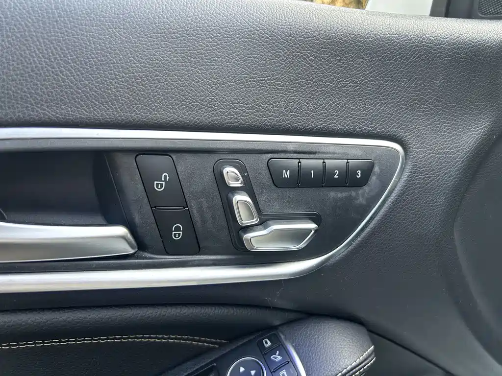 Mercedes-Benz CLA 2017 — фото 11