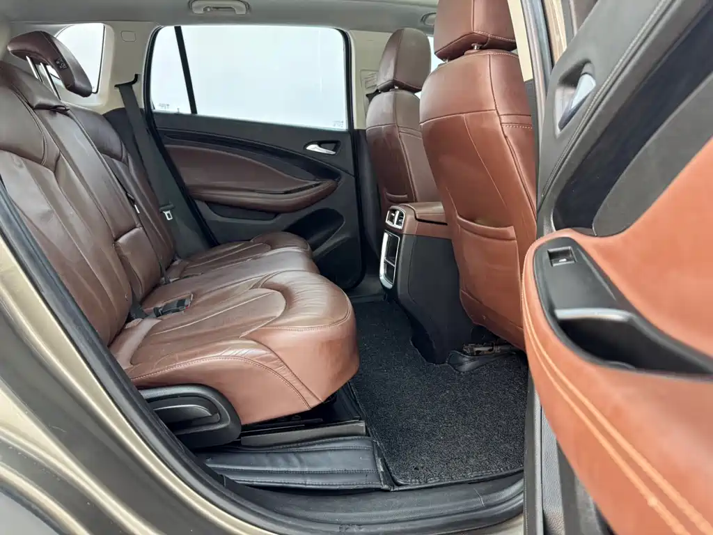 Buick Envision Plus 2018 — фото 15