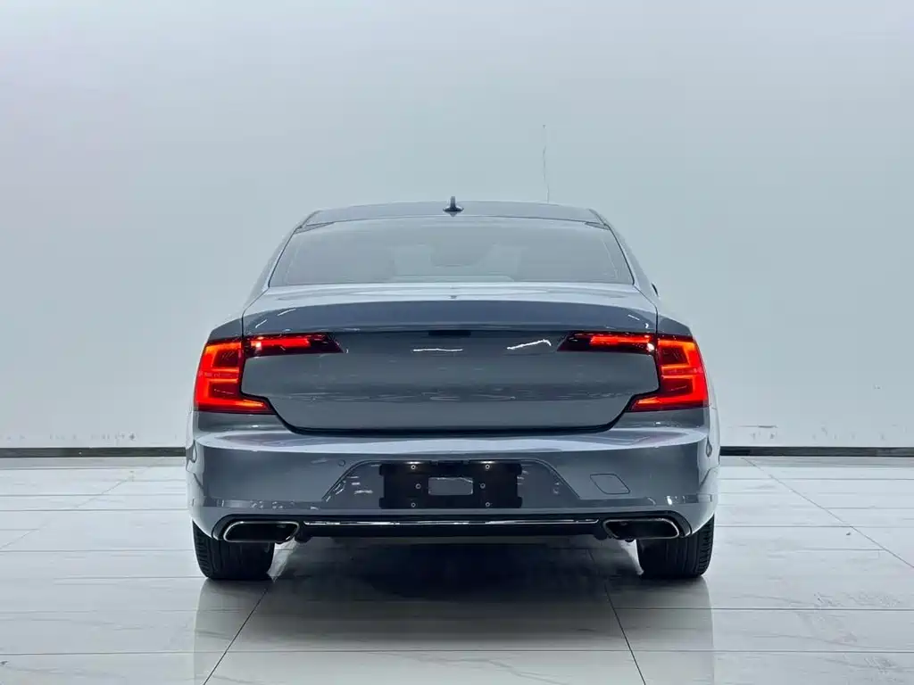 Volvo S90 2017 — фото 8