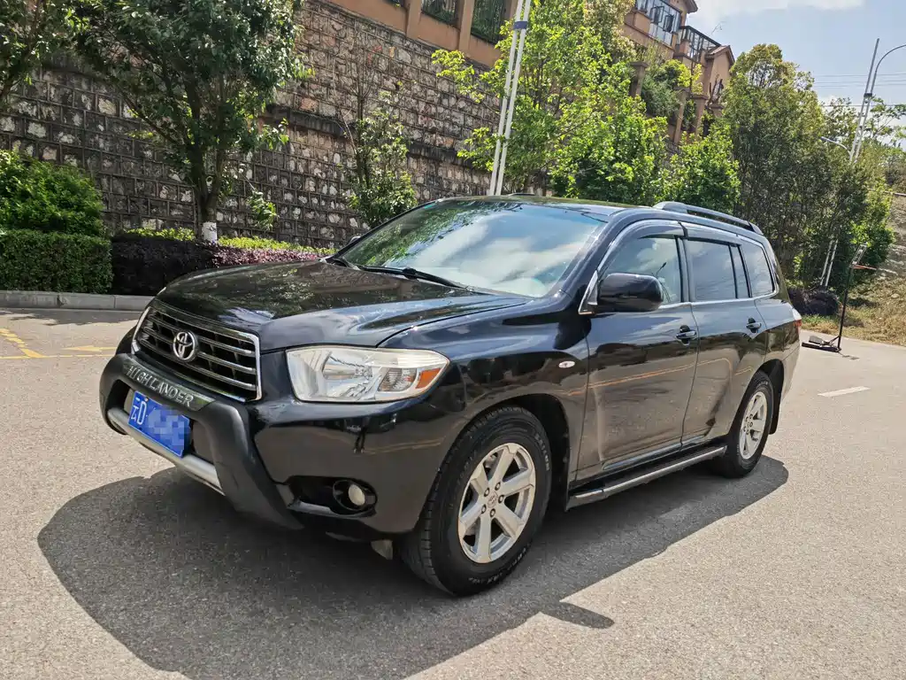 Toyota Highlander 2012 — фото 1