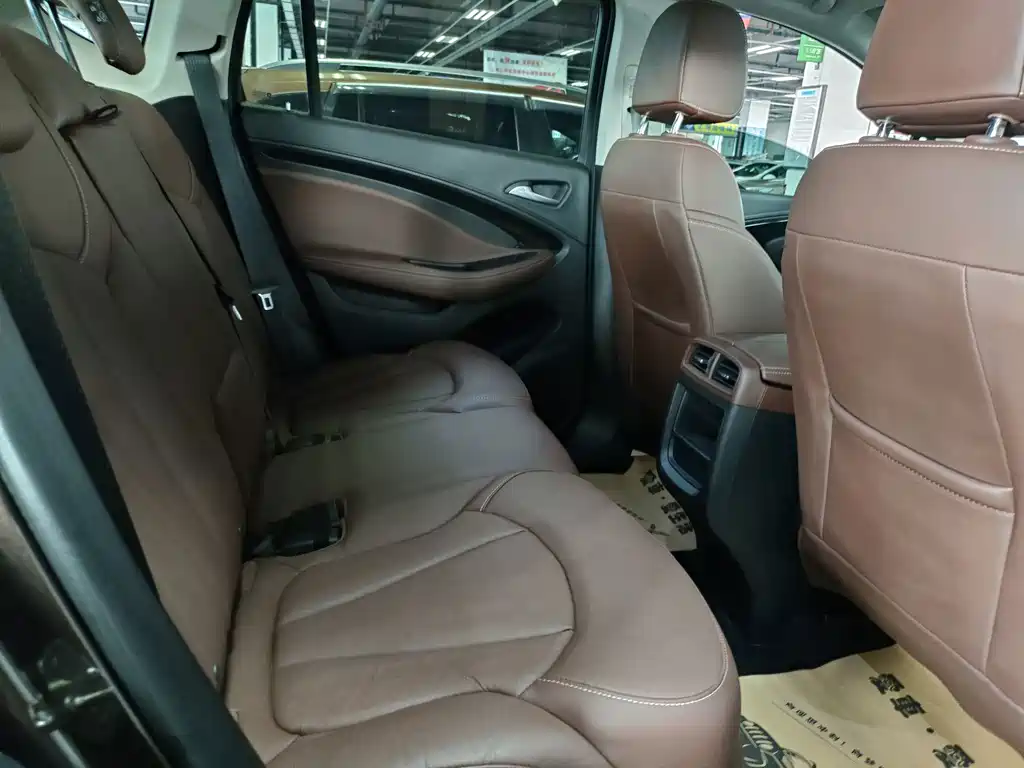 Buick Envision Plus 2020 — фото 9