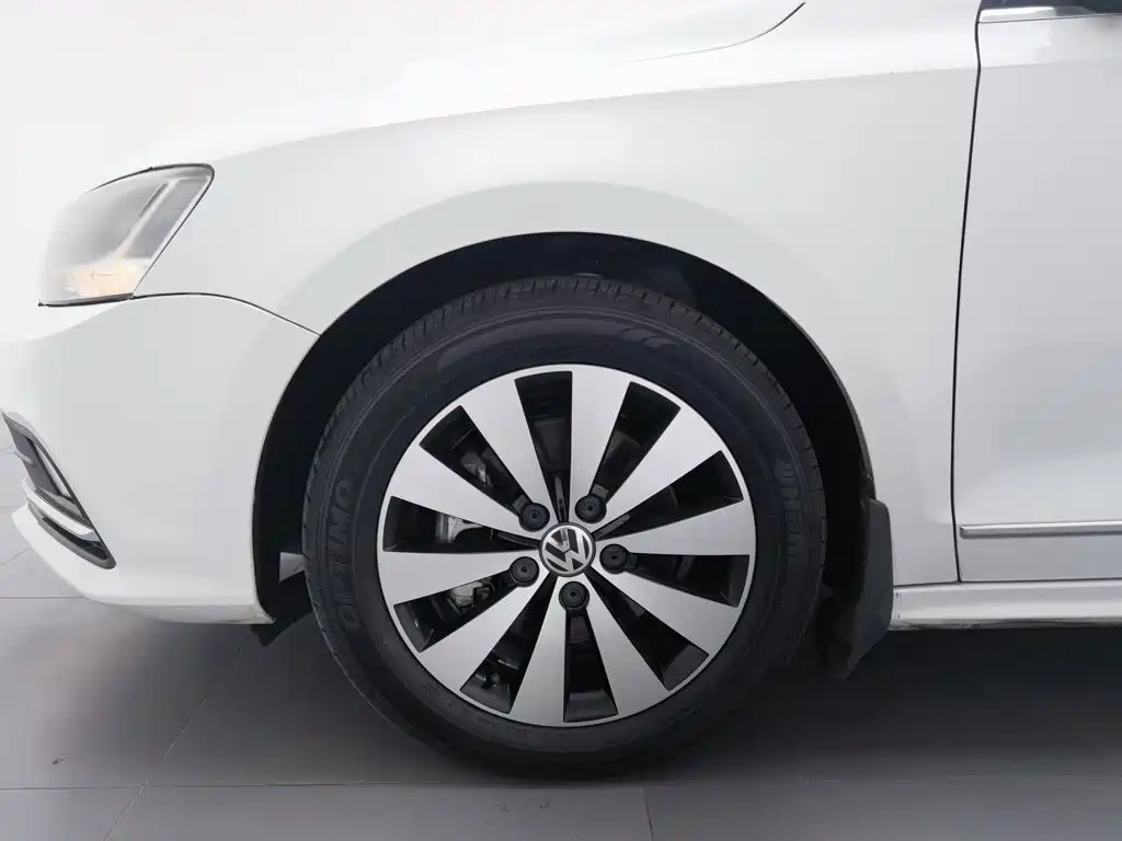 Volkswagen Sagitar 2017 — фото 17