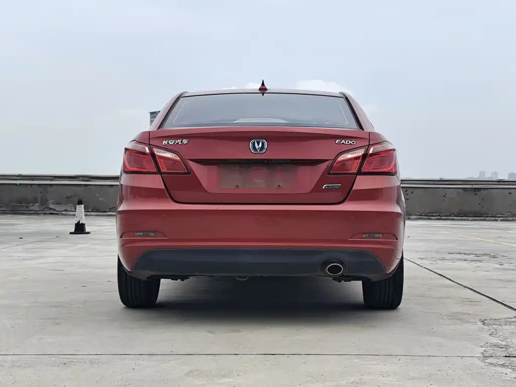Changan Eado 2017 — фото 6