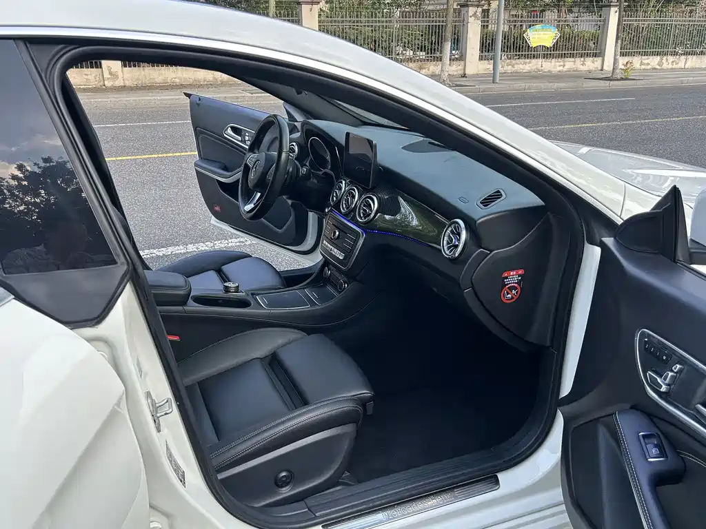 Mercedes-Benz CLA 2017 — фото 18