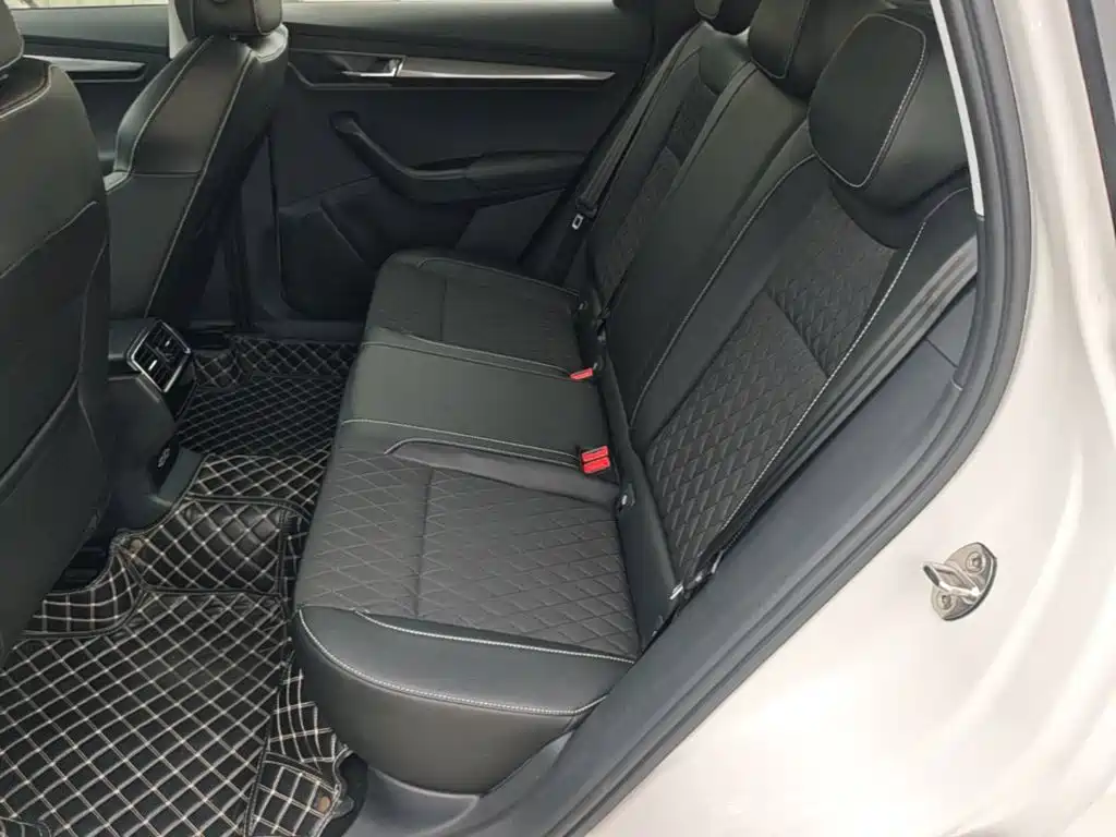 Skoda Karoq 2020 — фото 17