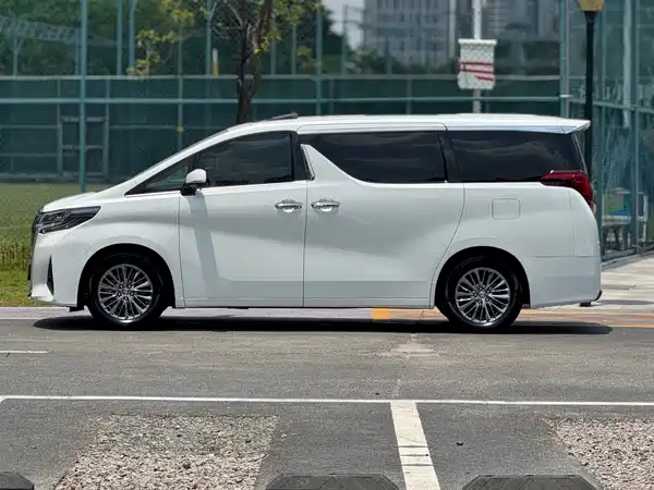 Toyota Alphard 2019