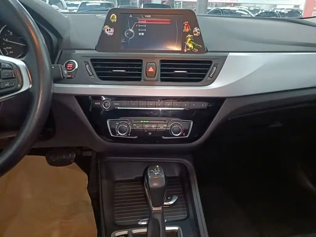 BMW 1 Series 2017 — фото 13