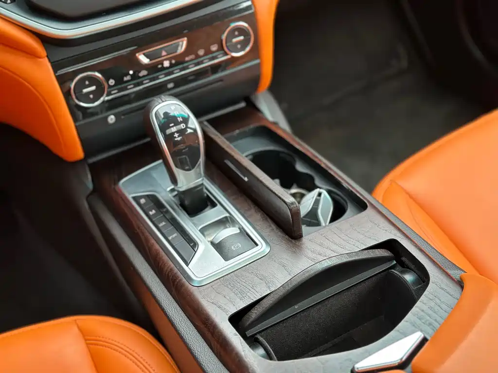 Maserati Ghibli 2015 — фото 10