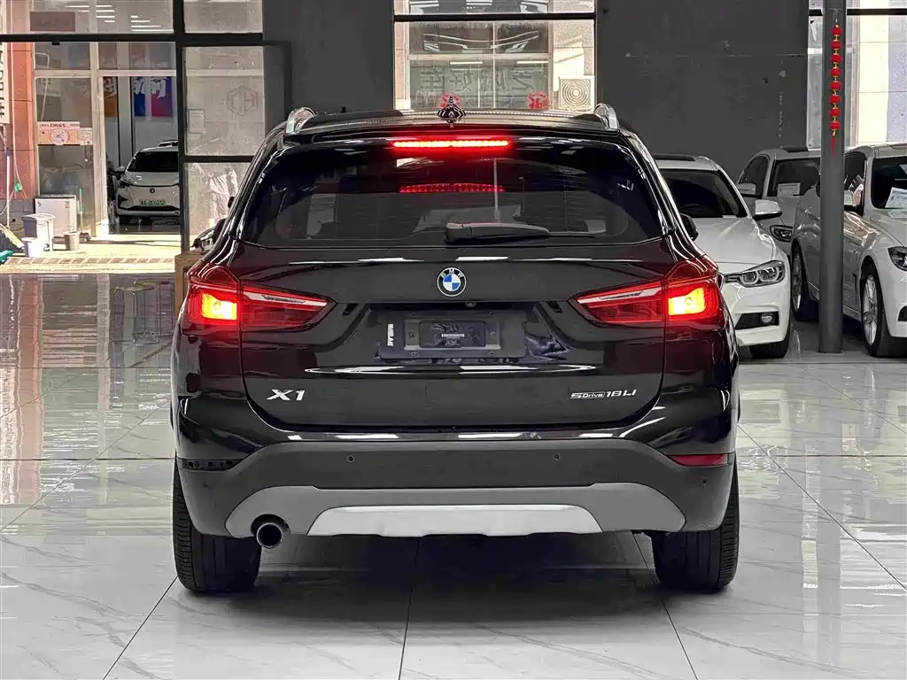 BMW X1 2019 — фото 5