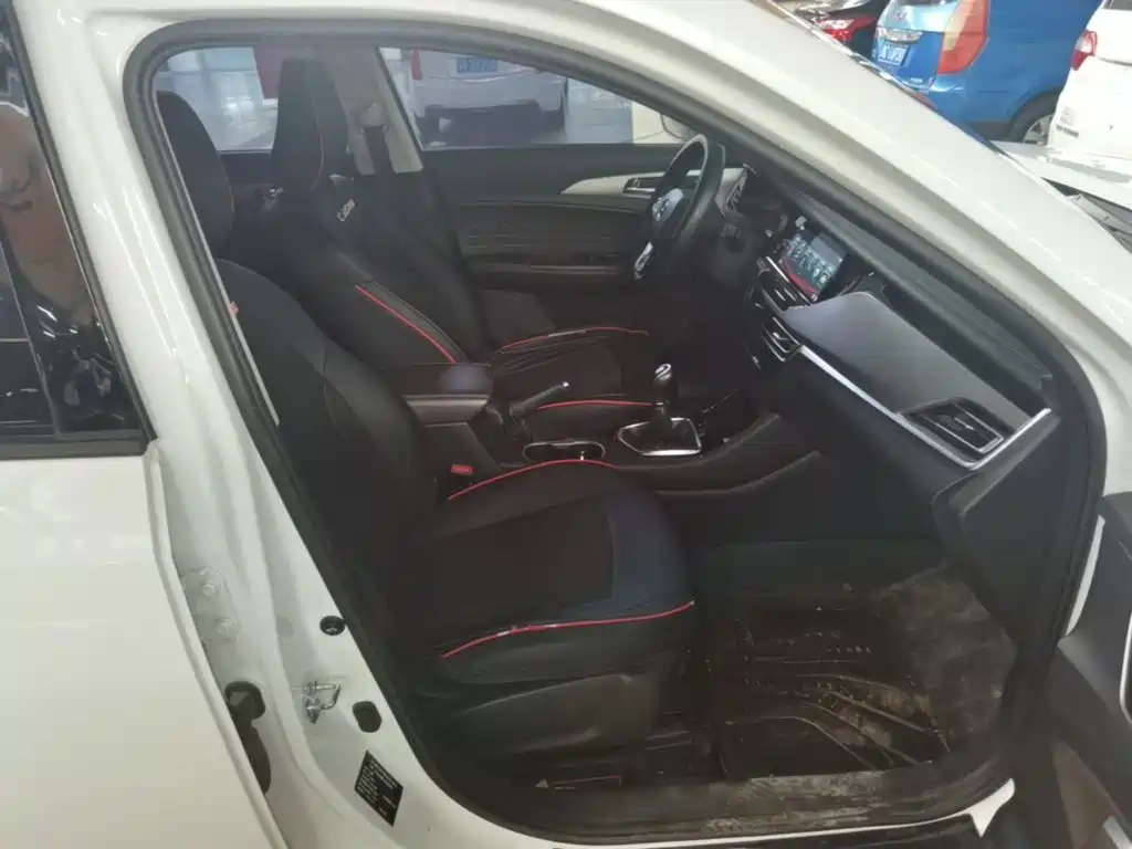 Changan CS35PLUS 2018 — фото 25