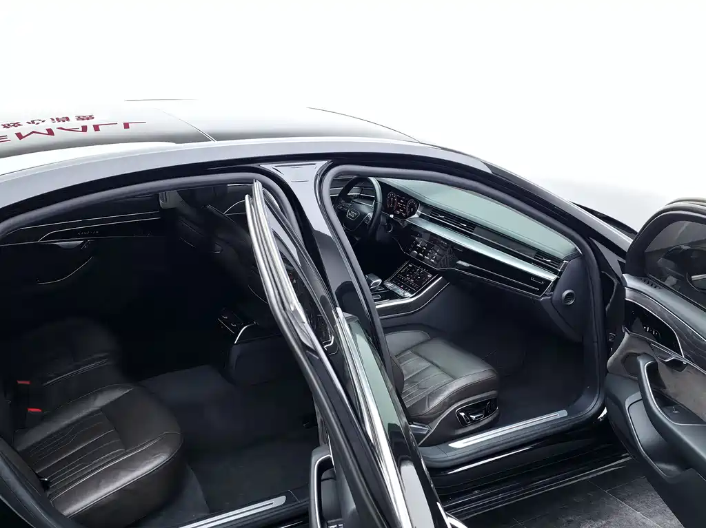 Audi A8 2020 — фото 14