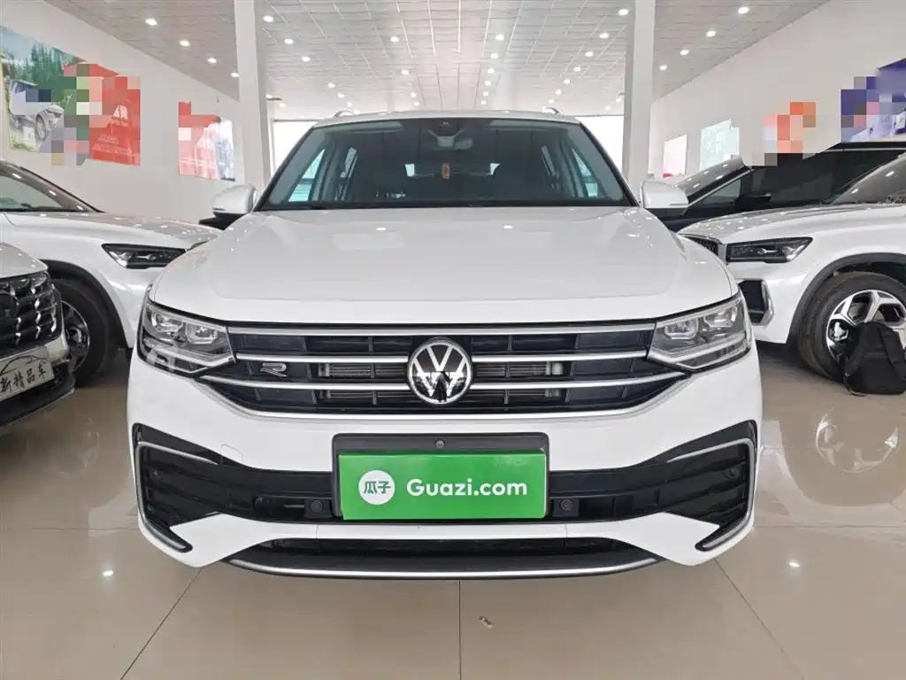 Volkswagen Tiguan L 2023 — фото 3