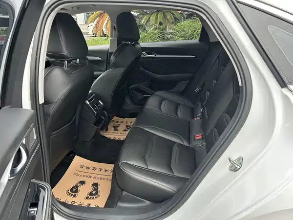 Geely Xingrui 2021