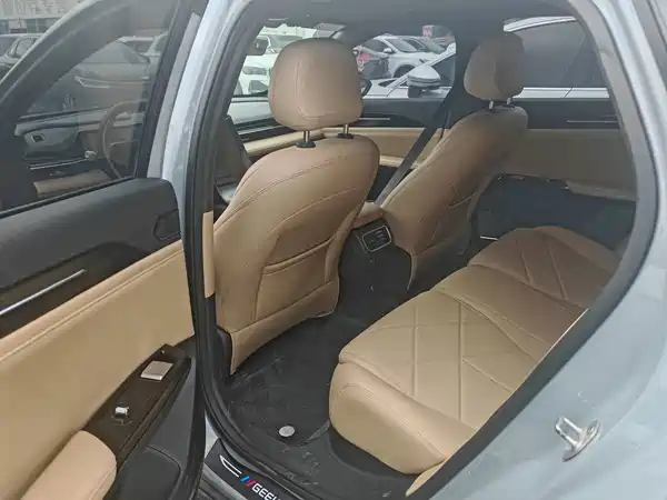 Geely Galaxy L6 2024