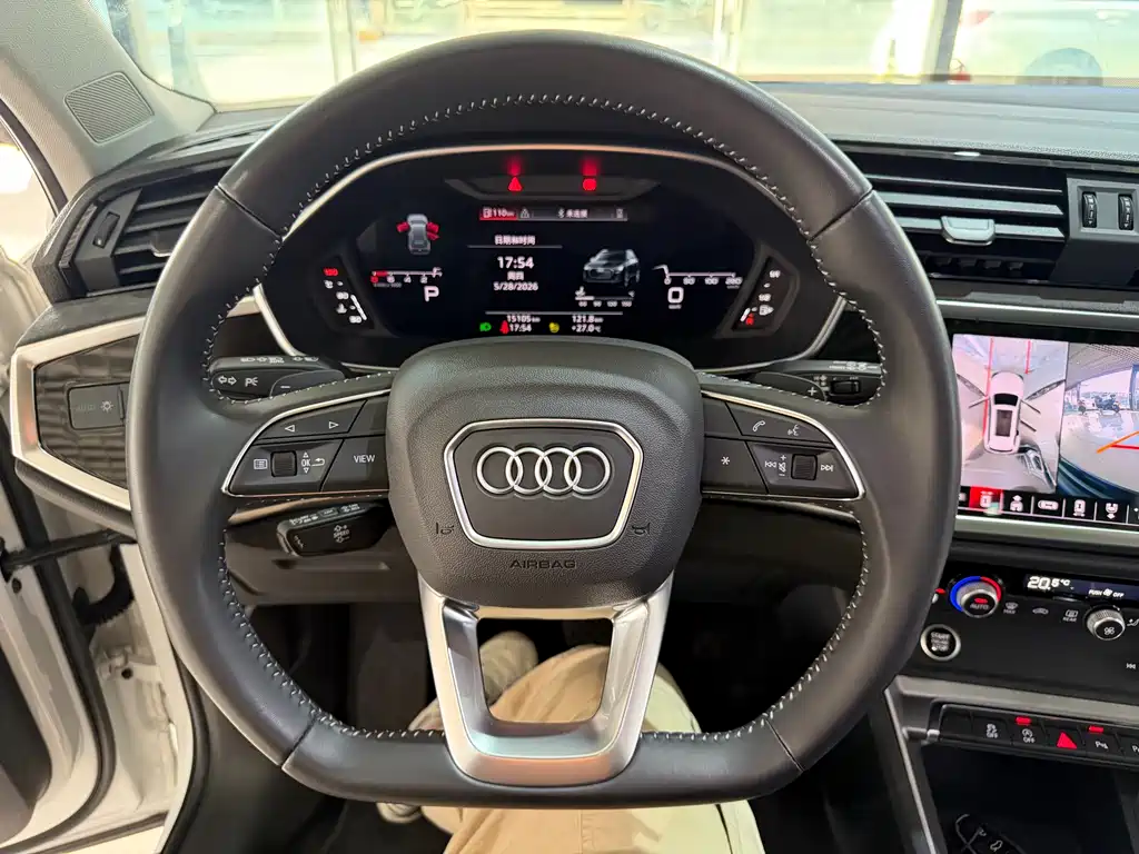 Audi Q3 2022 — фото 12