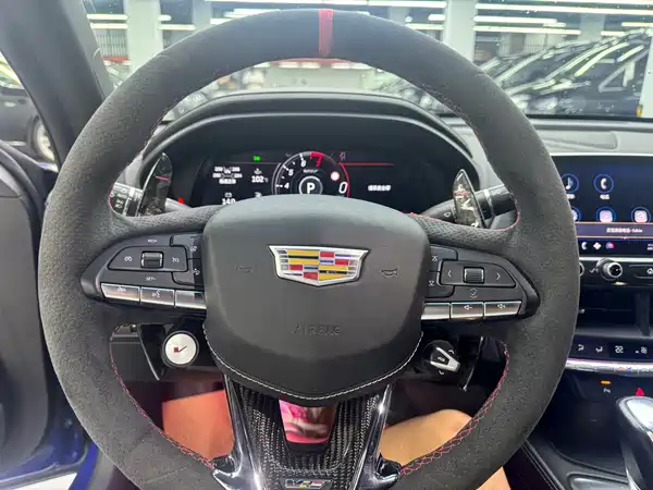 Cadillac CT4 2021