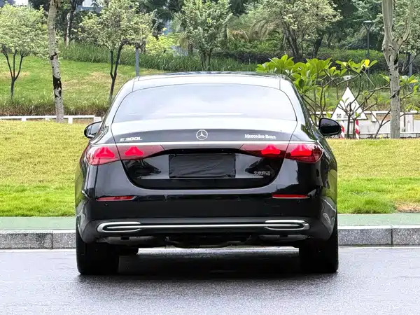Mercedes-Benz E-Class 2025