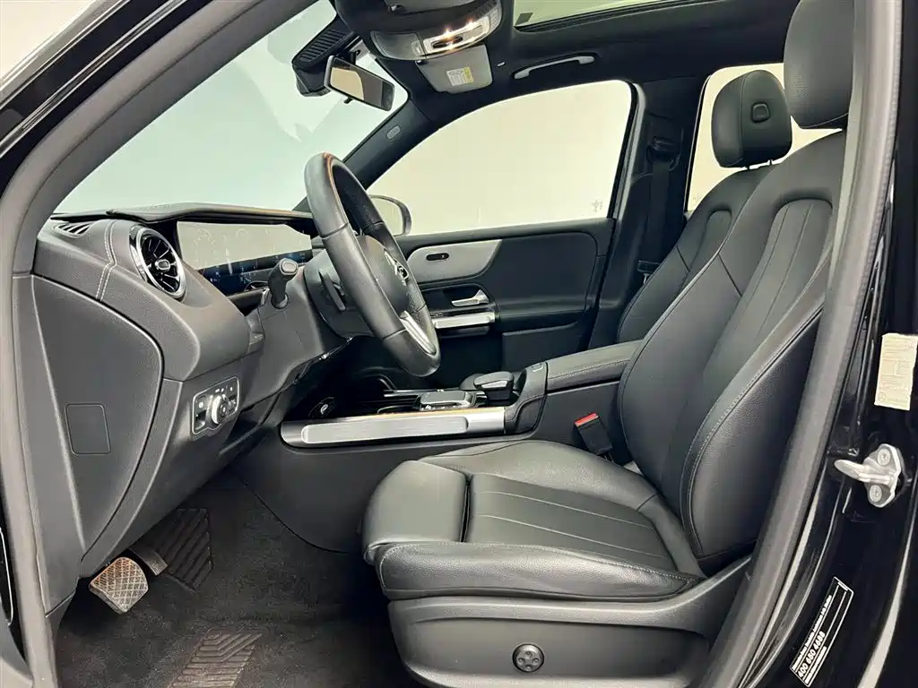 Mercedes-Benz GLB 2021 — фото 17