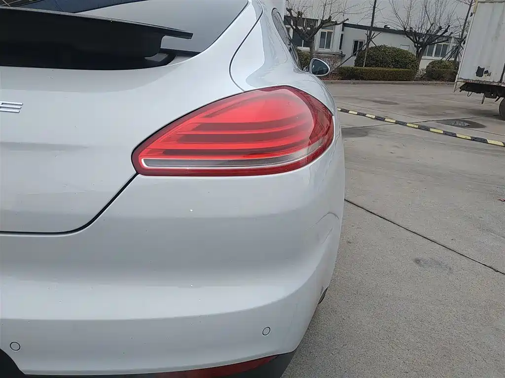 Porsche Panamera 2017 — фото 8