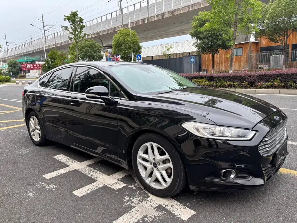 Ford Mondeo 2015 — фото 4