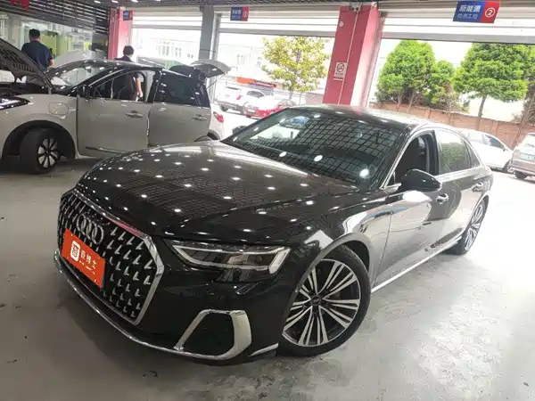 Audi A8 2023