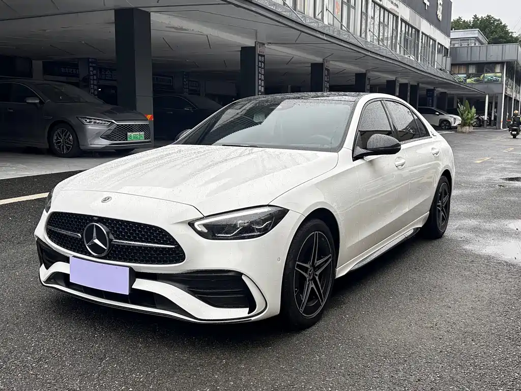Mercedes-Benz C-Class 2023 — фото 1
