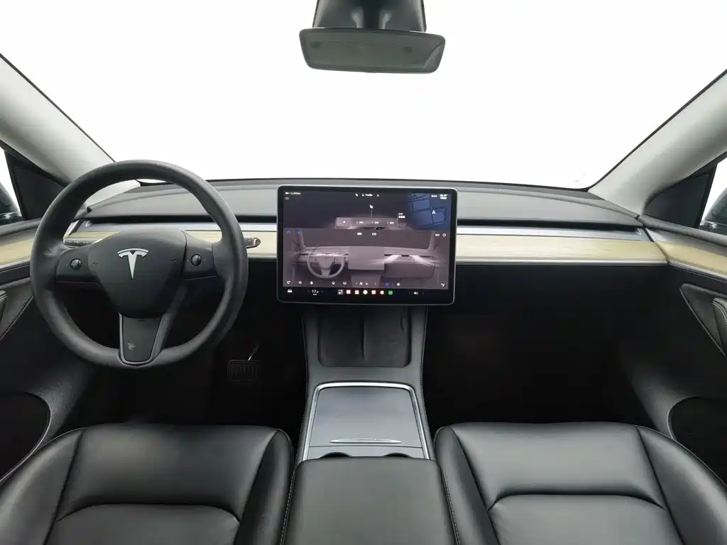 Tesla Model Y 2022 — фото 5