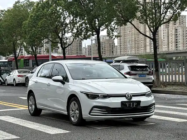 Volkswagen Golf 2023