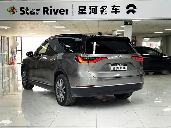 NIO ES8 2020