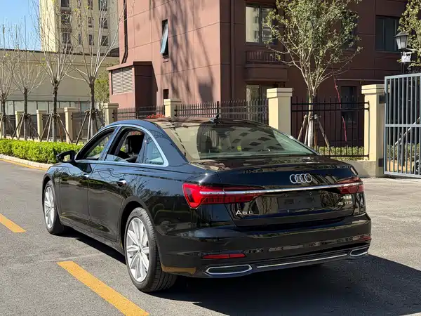 Audi A6L 2021