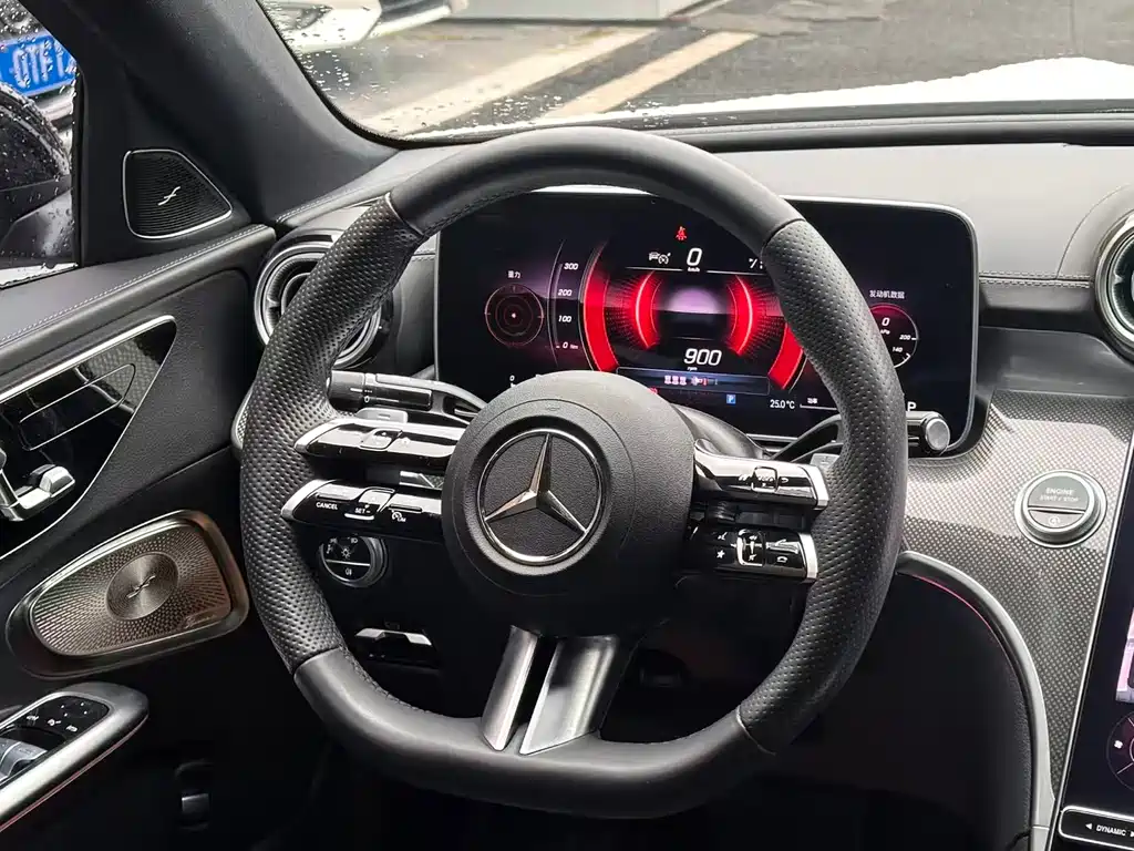 Mercedes-Benz C-Class 2023 — фото 10