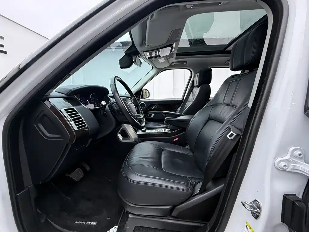 Land Rover Range Rover 2021 — фото 11