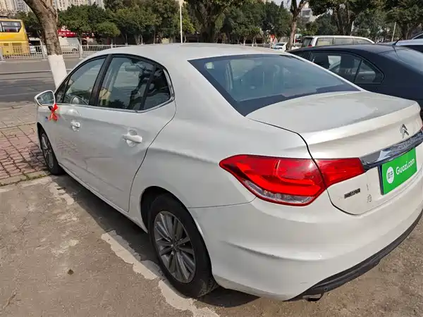 Citroën C4L 2014