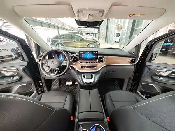 Mercedes-Benz V-Class 2022