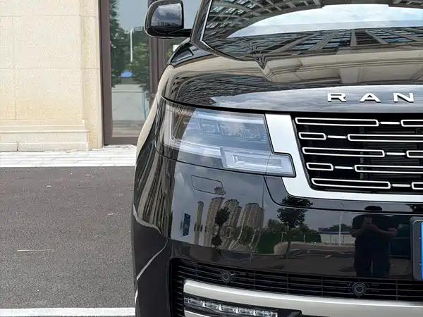 Land Rover Range Rover 2025