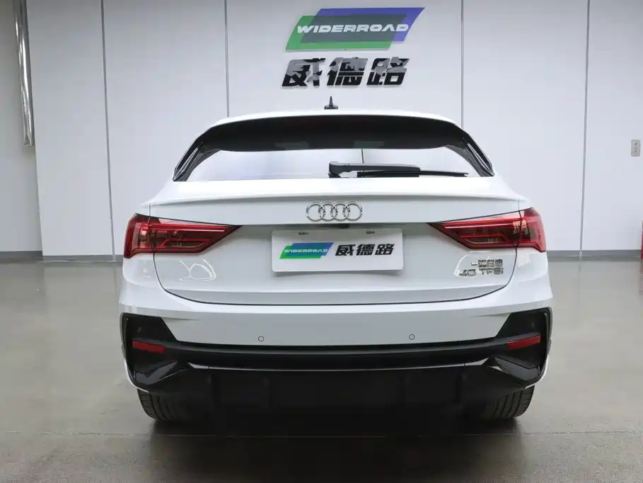 Audi Q3 Sportback 2022 — фото 5