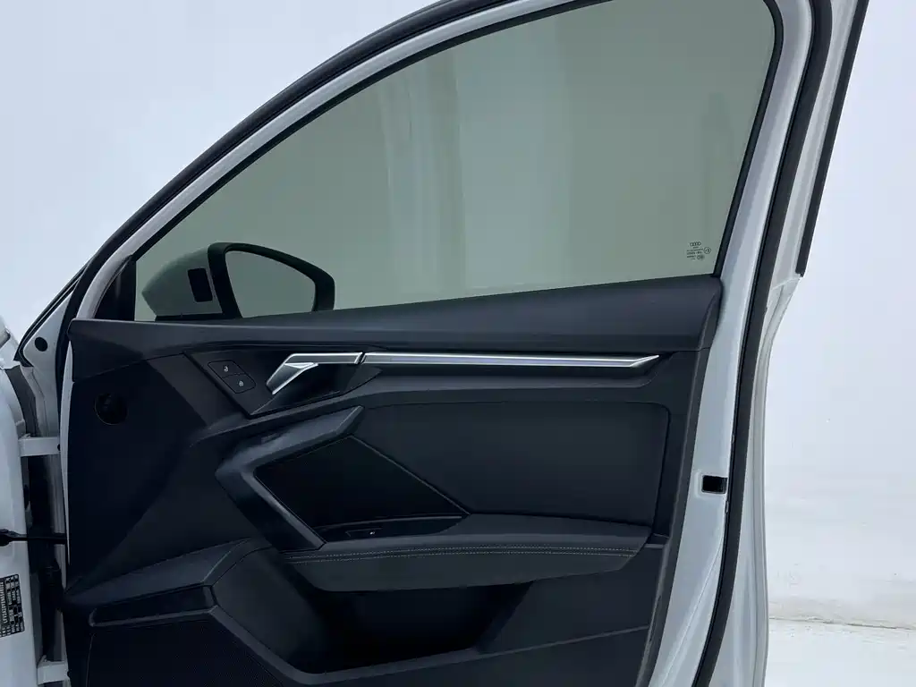 Audi A3 2022 — фото 25