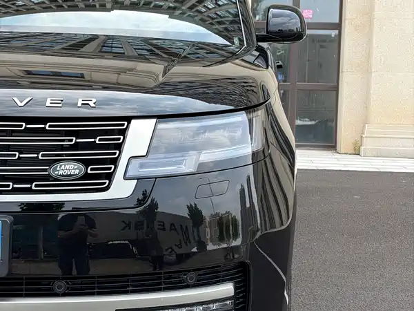 Land Rover Range Rover 2025