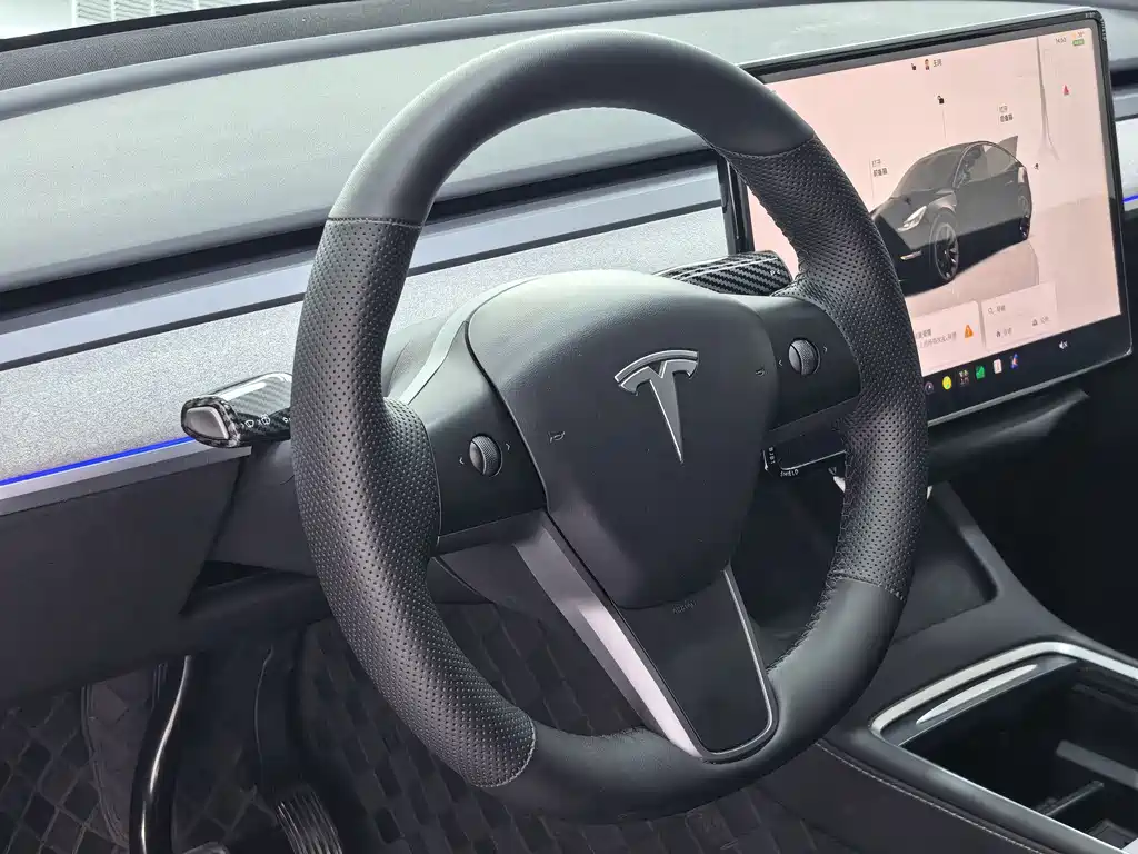 Tesla Model Y 2023 — фото 9