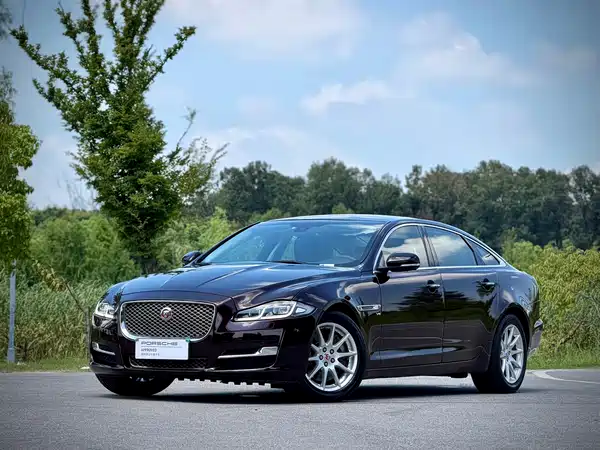 Jaguar XJ 2017