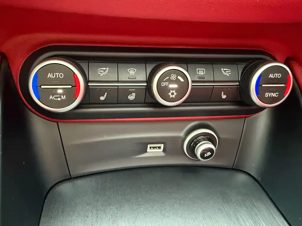 Alfa Romeo Stelvio 2019 — фото 12