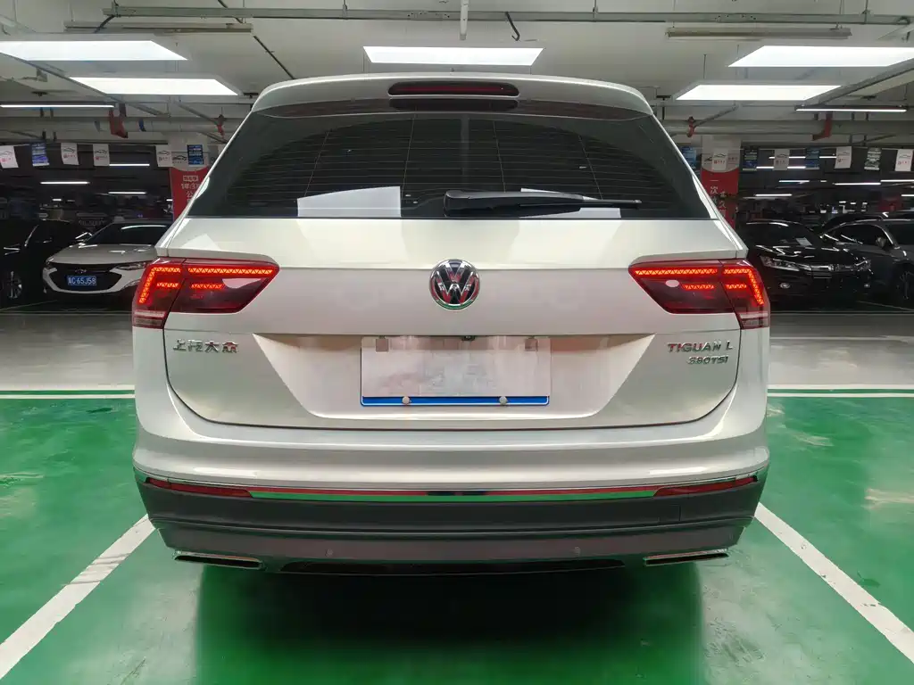 Volkswagen Tiguan L 2018 — фото 6