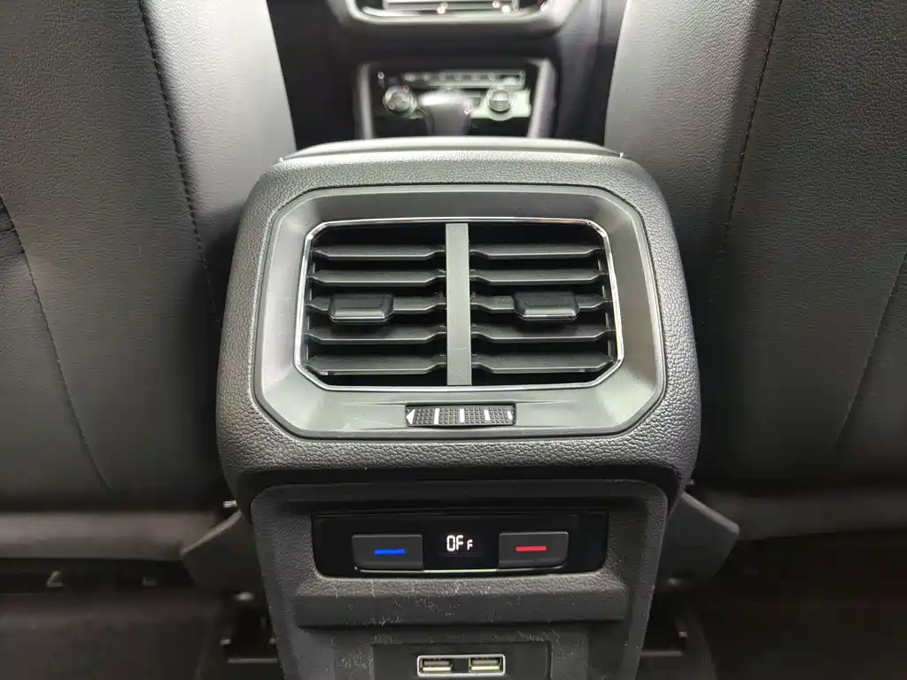 Volkswagen Tiguan L 2018 — фото 17